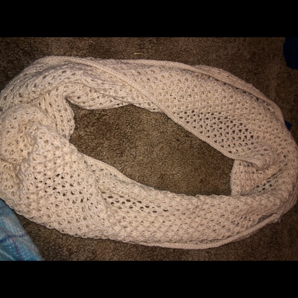 Rap around scarf - Picture 1 of 1